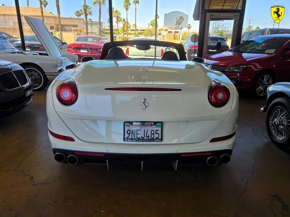 2017 Ferrari California T Roadster photo 6