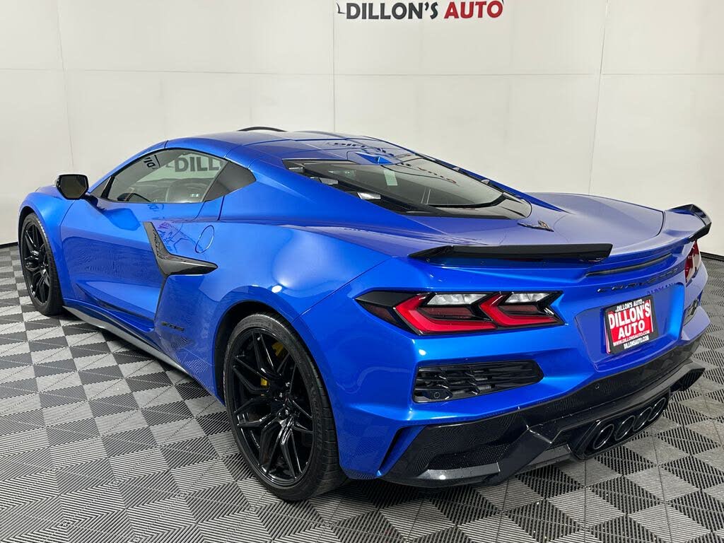 2025 Chevrolet Corvette Z06 2LZ Coupe RWD photo 4