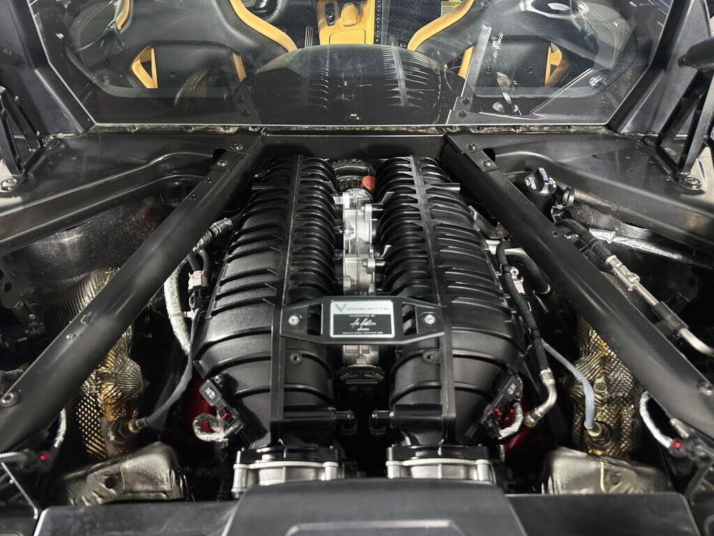 2025 Chevrolet Corvette Z06 2LZ Coupe RWD photo 9