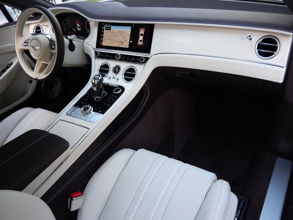 2026 Bentley Continental GT photo 2