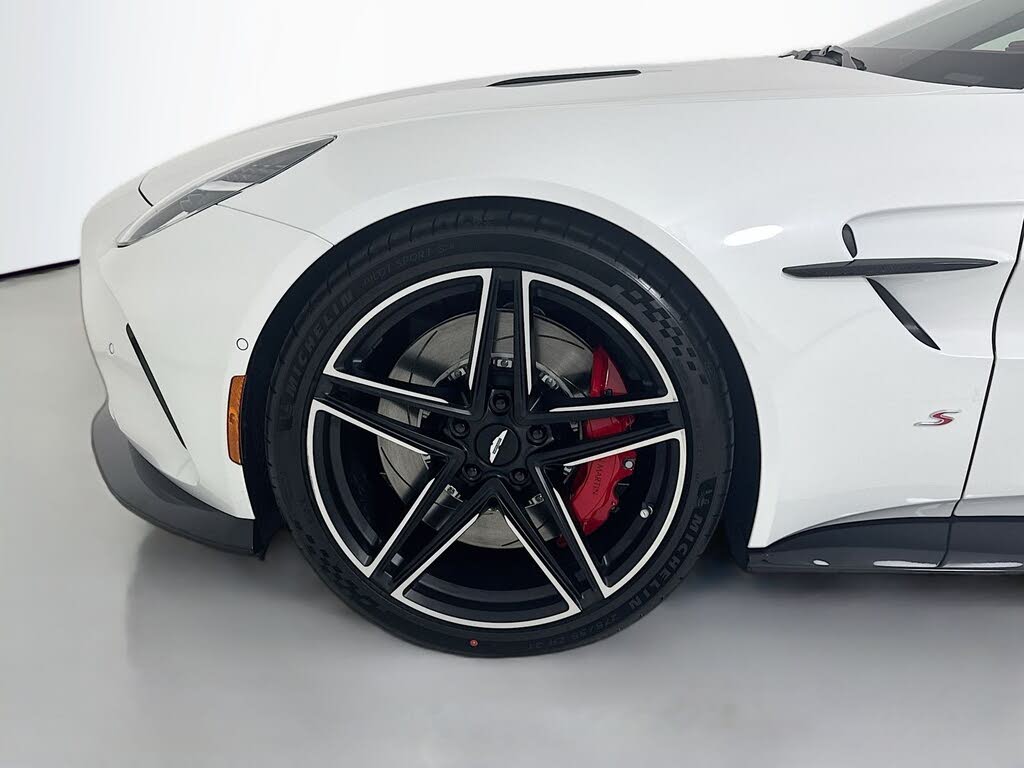 2026 Aston Martin Vantage S Coupe RWD photo 9