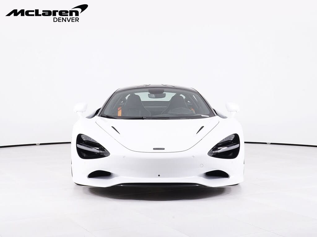 2027 McLaren 750S Coupe RWD photo 11