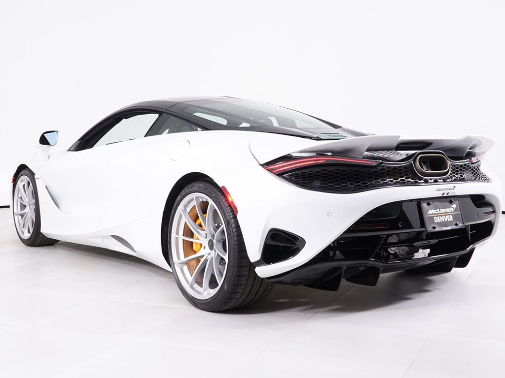 2027 McLaren 750S Coupe RWD photo 19