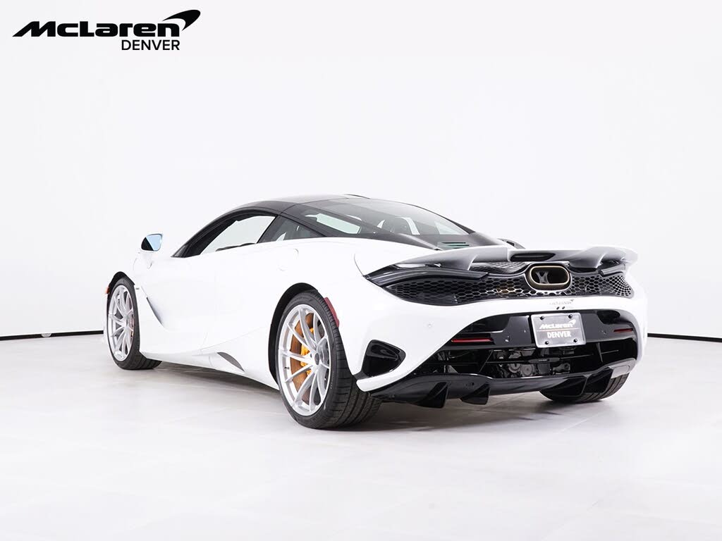 2027 McLaren 750S Coupe RWD photo 3