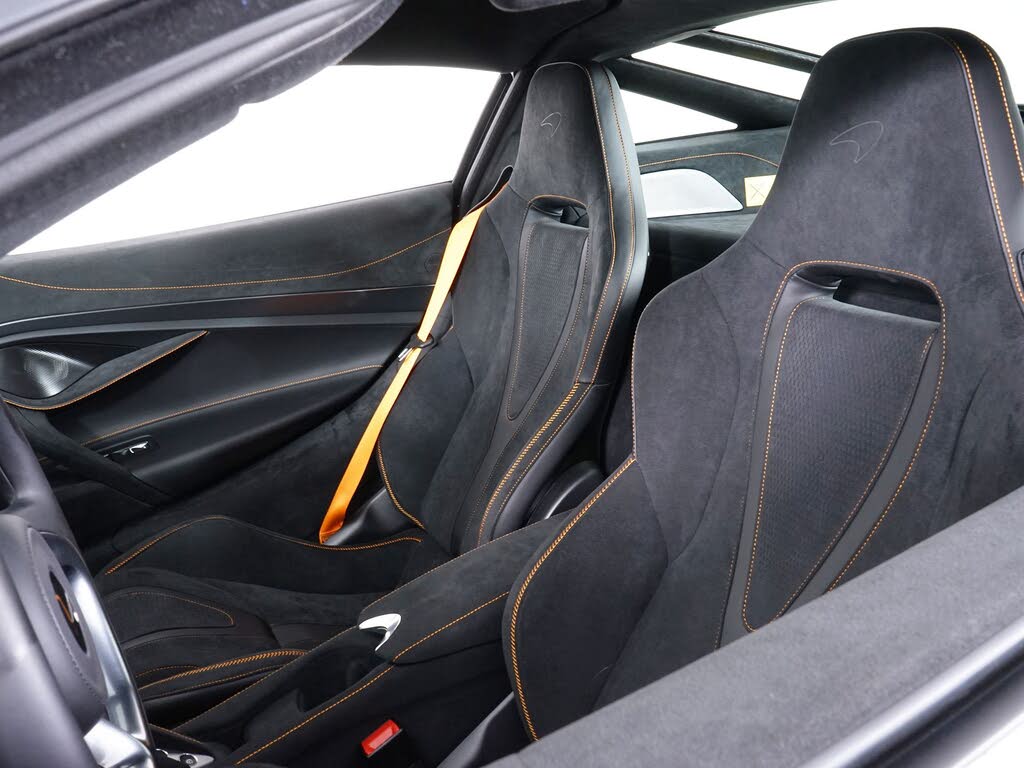 2027 McLaren 750S Coupe RWD photo 24