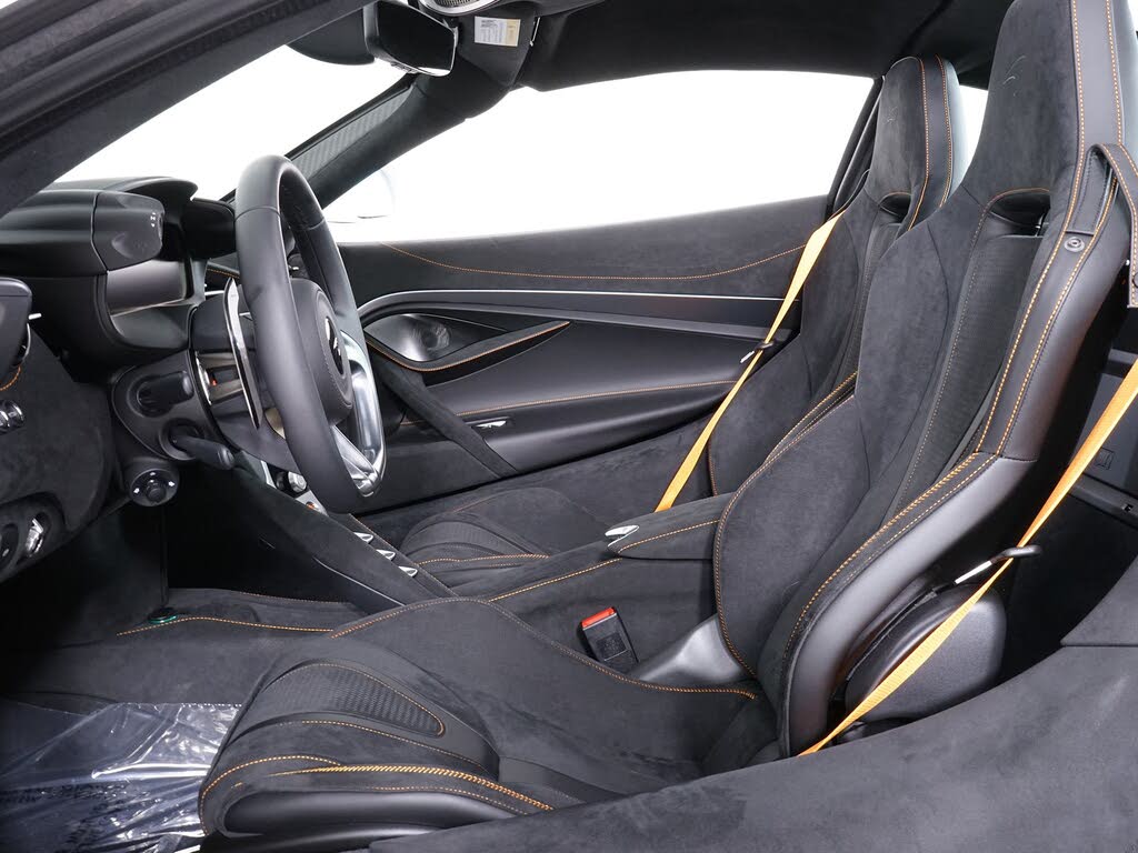 2027 McLaren 750S Coupe RWD photo 5