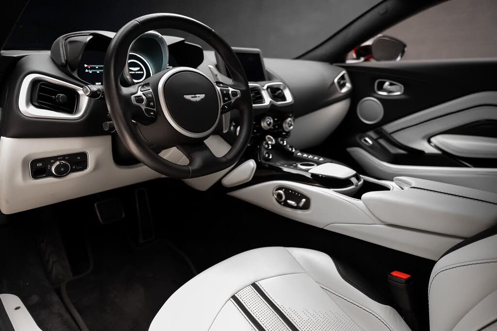 2023 Aston Martin Vantage F1 Edition Coupe RWD photo 2