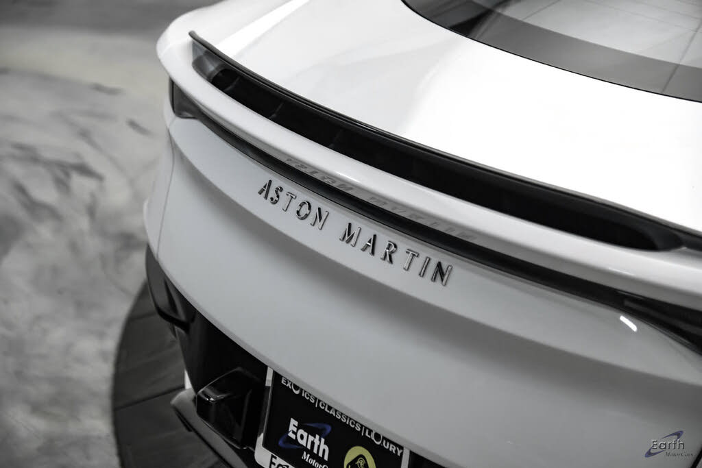 2023 Aston Martin DBS Superleggera Coupe RWD photo 17