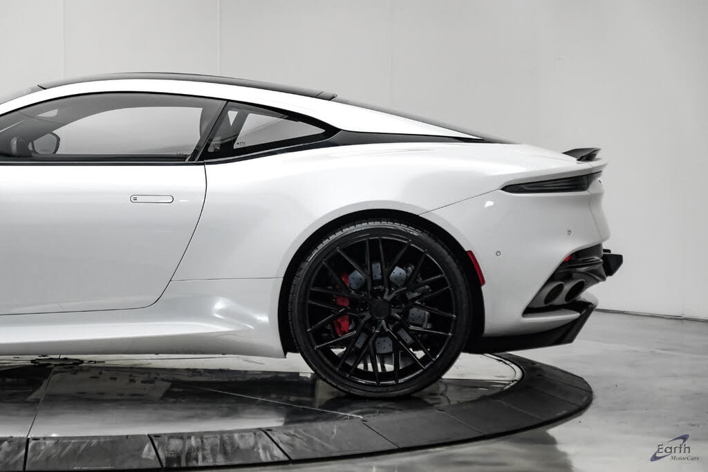 2023 Aston Martin DBS Superleggera Coupe RWD photo 10