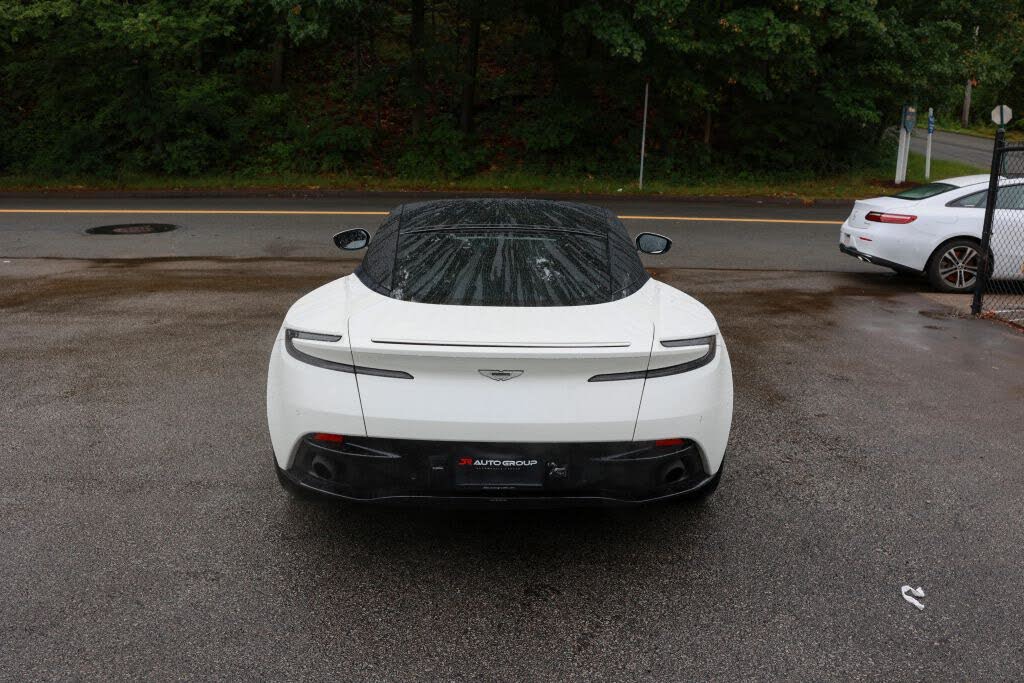 2017 Aston Martin DB11 V12 Coupe RWD photo 17