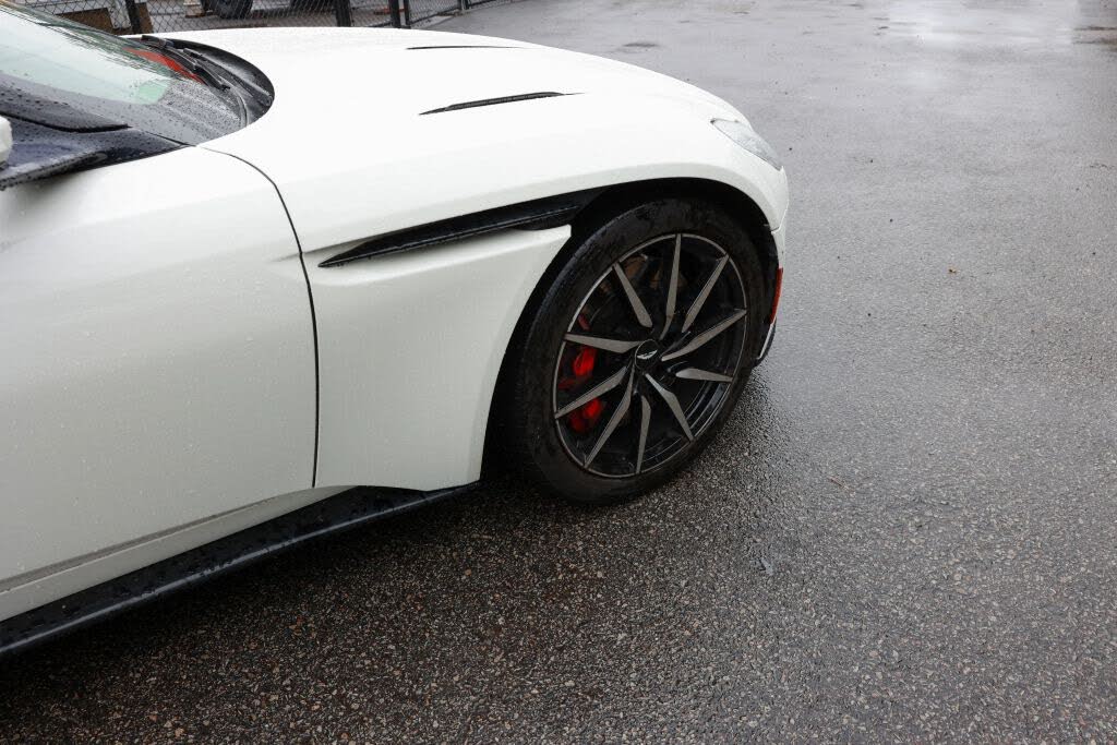 2017 Aston Martin DB11 V12 Coupe RWD photo 8