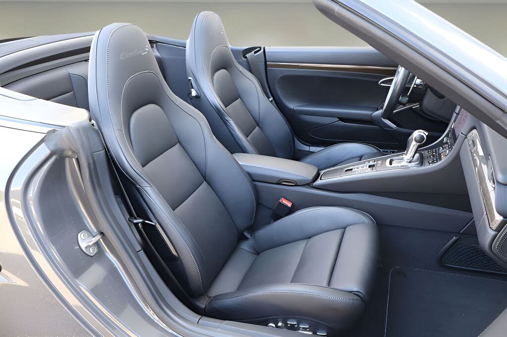 2019 Porsche 911 Turbo S Cabriolet AWD photo 17 of 24