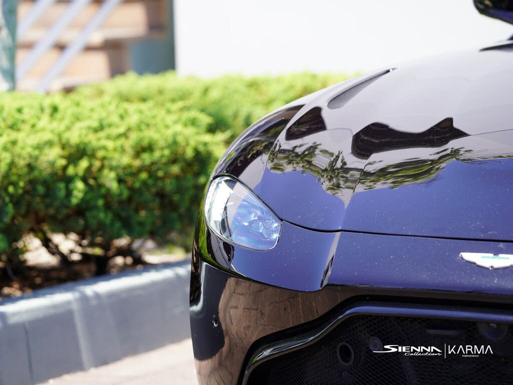 2020 Aston Martin Vantage RWD photo 11