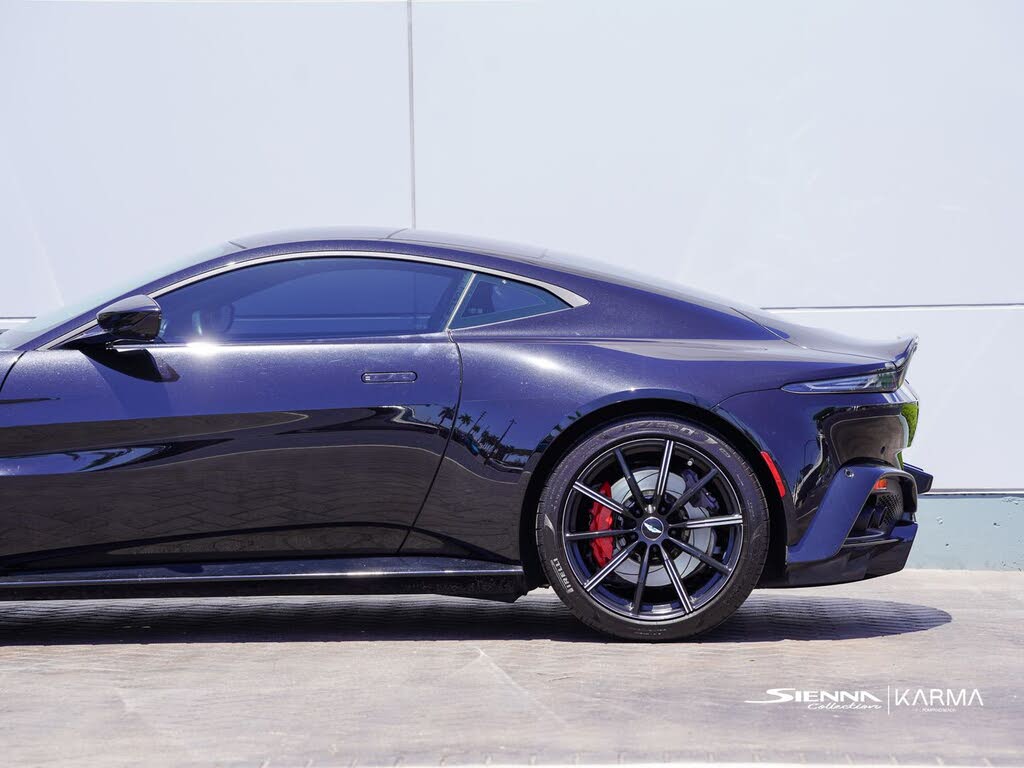 2020 Aston Martin Vantage RWD photo 19