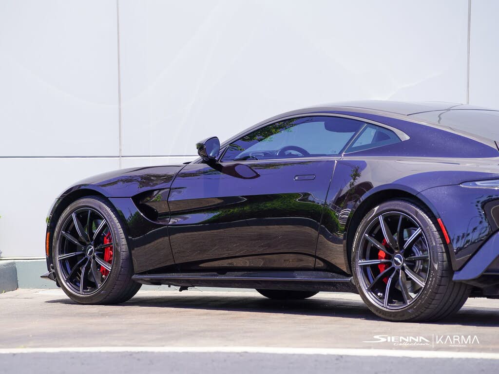 2020 Aston Martin Vantage RWD photo 22