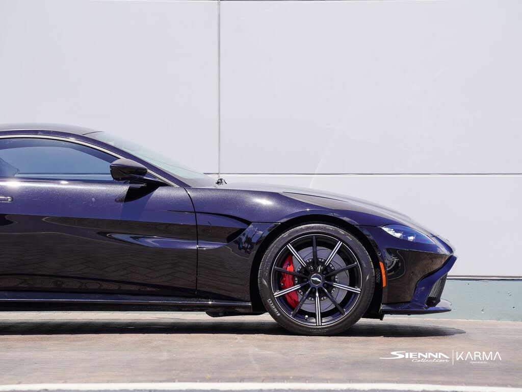 2020 Aston Martin Vantage RWD photo 6