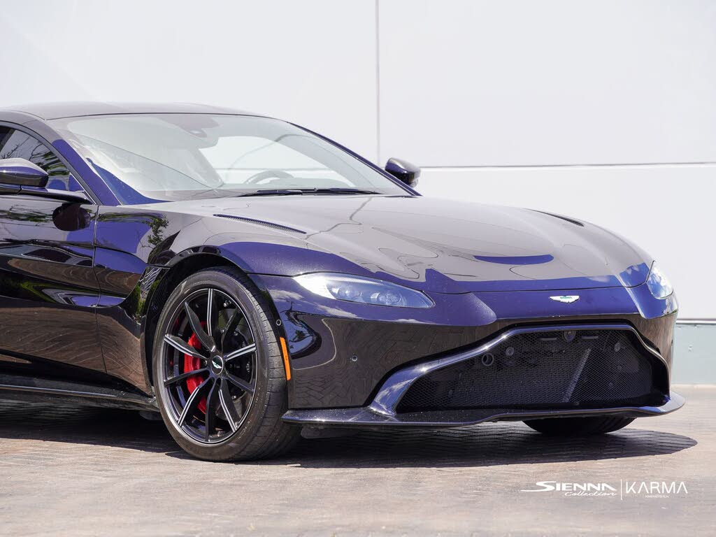 2020 Aston Martin Vantage RWD photo 8