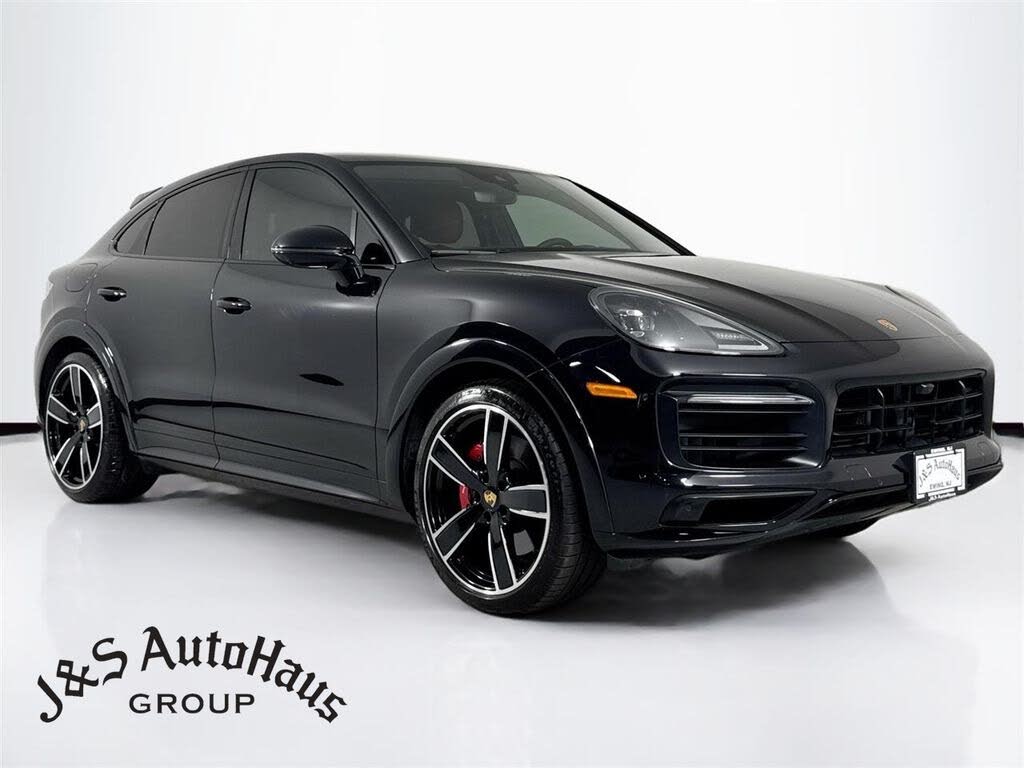 2022 Porsche Cayenne Coupe GTS AWD