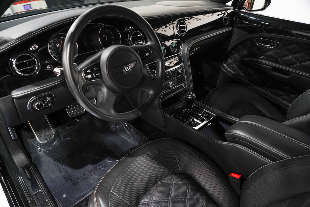 2016 Bentley Mulsanne Speed RWD photo 2