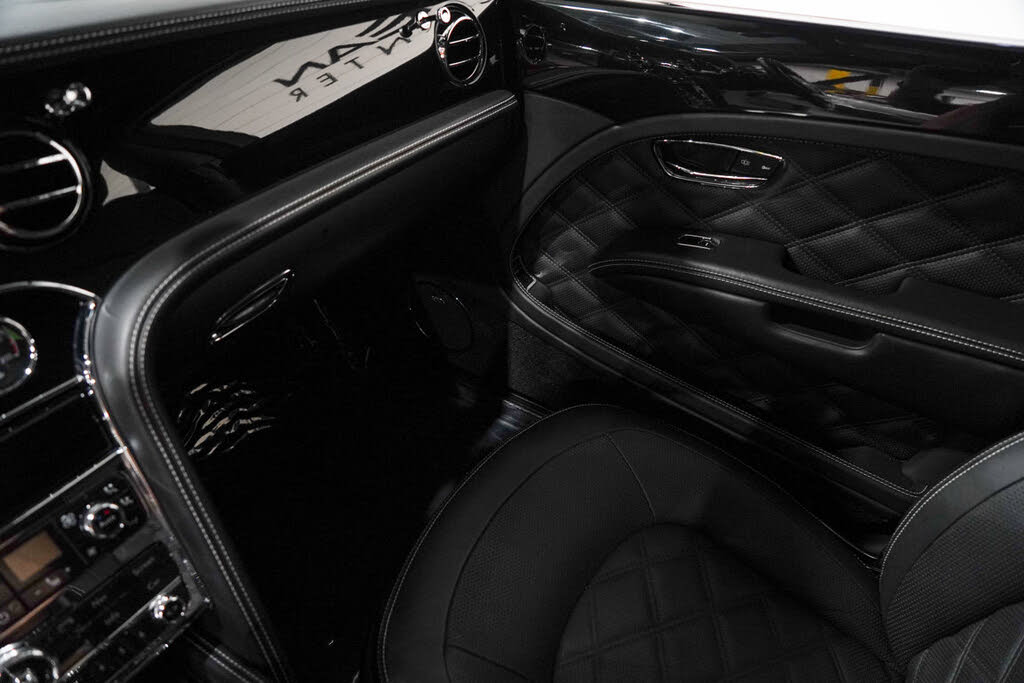 2016 Bentley Mulsanne Speed RWD photo 13