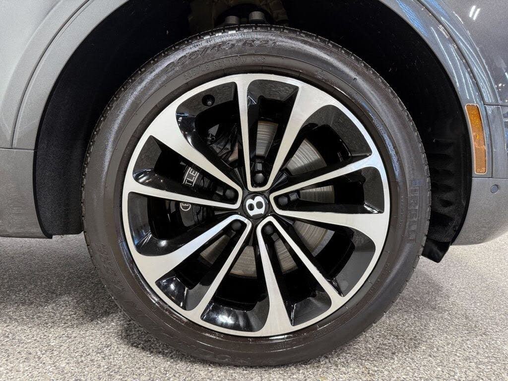 2018 Bentley Bentayga W12 Activity Edition AWD photo 5