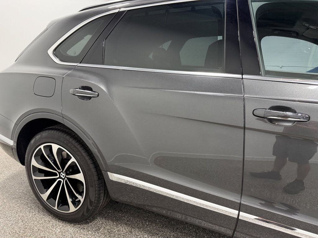 2018 Bentley Bentayga W12 Activity Edition AWD photo 8