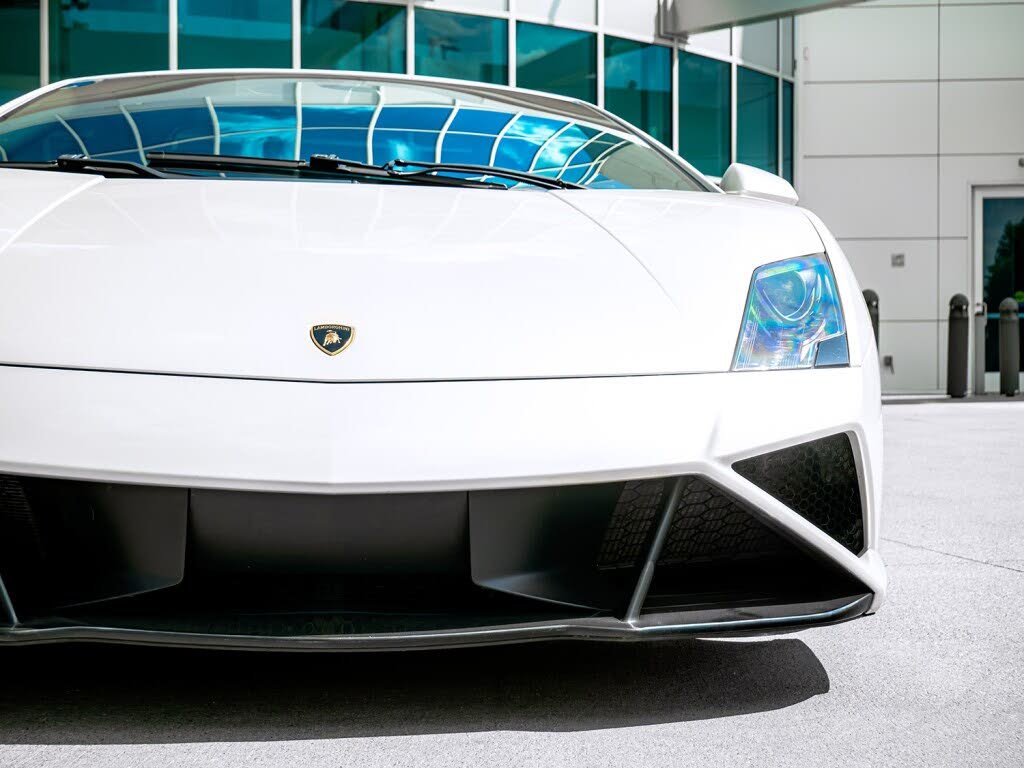 2013 Lamborghini Gallardo LP 560-4 Spyder AWD photo 11