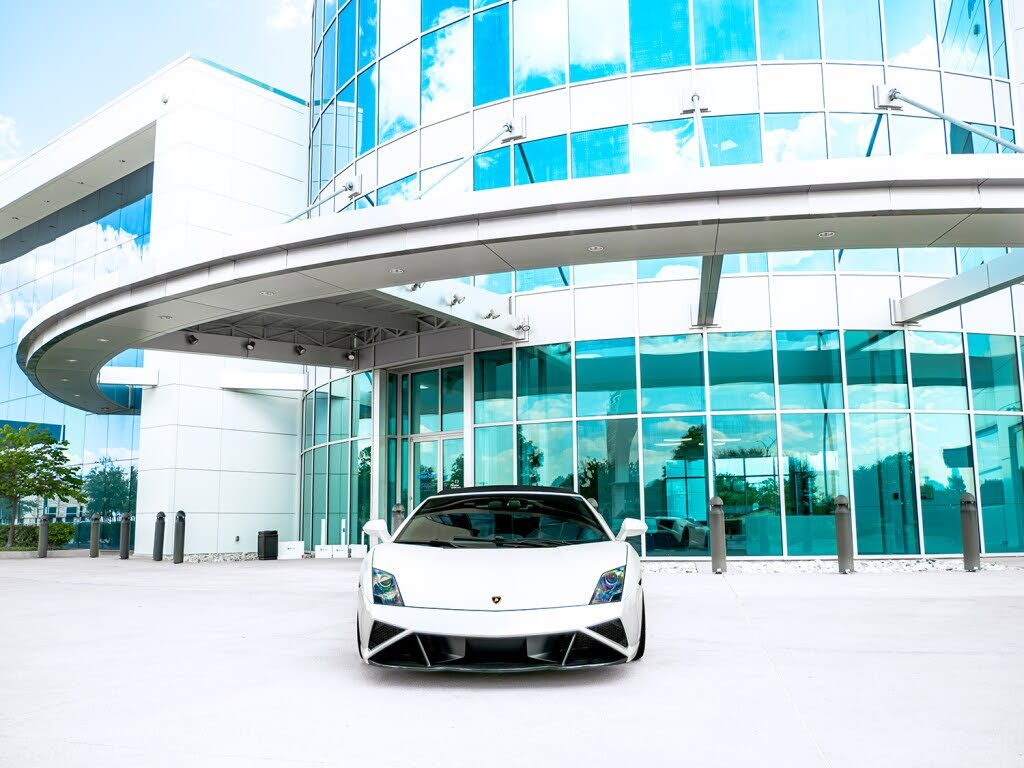 2013 Lamborghini Gallardo LP 560-4 Spyder AWD photo 8