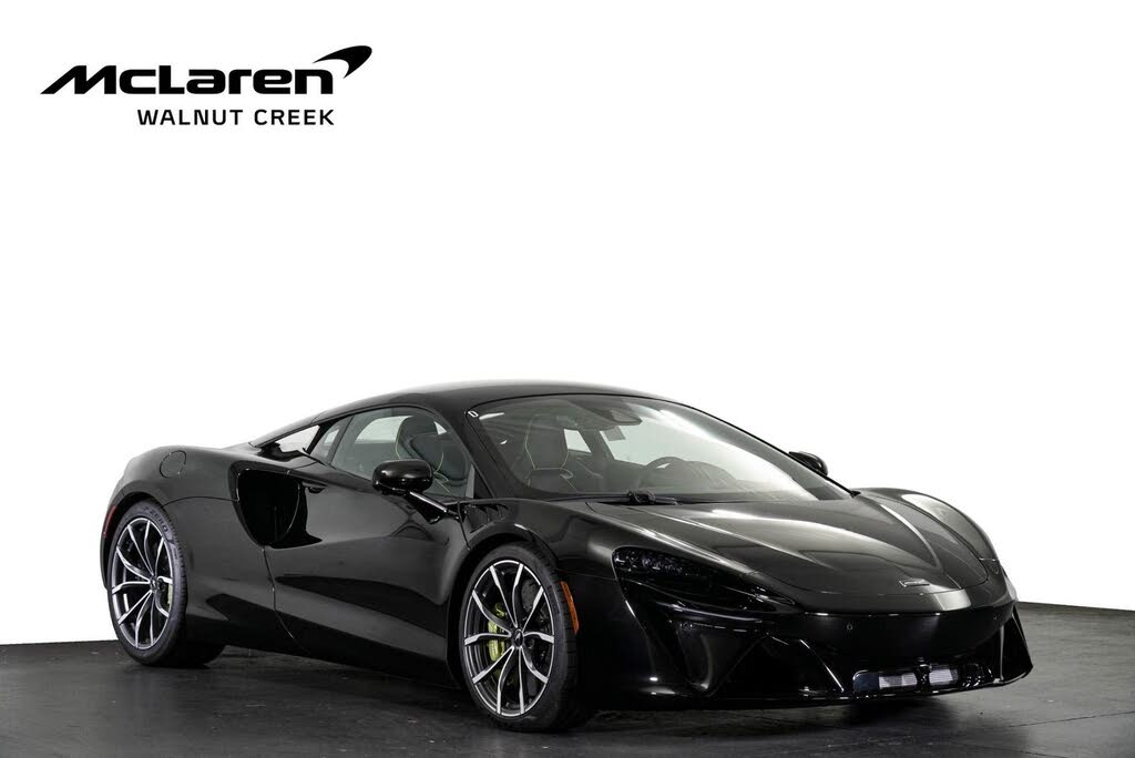 2025 McLaren Artura RWD