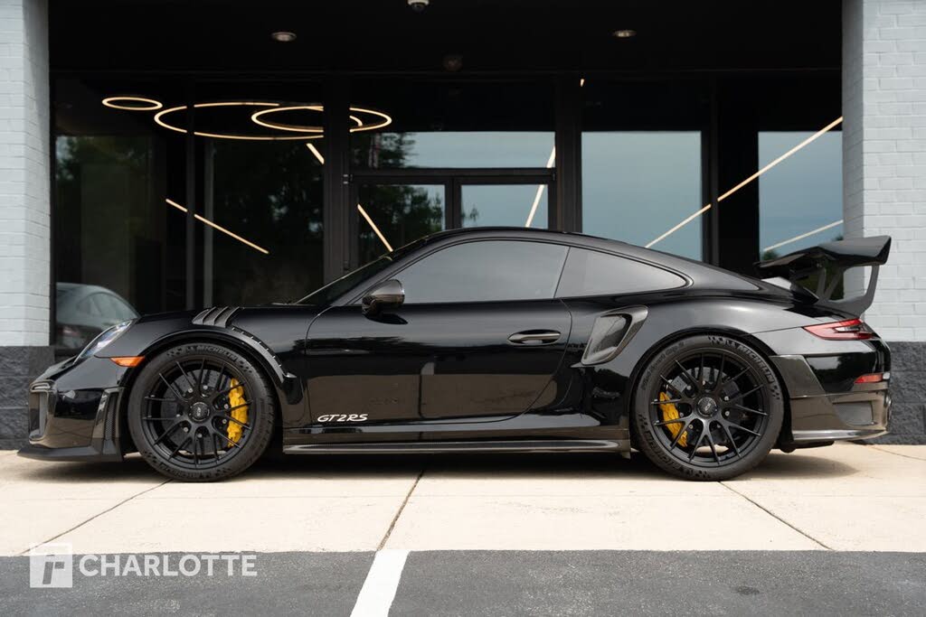 2018 Porsche 911 GT2 RS Coupe RWD
