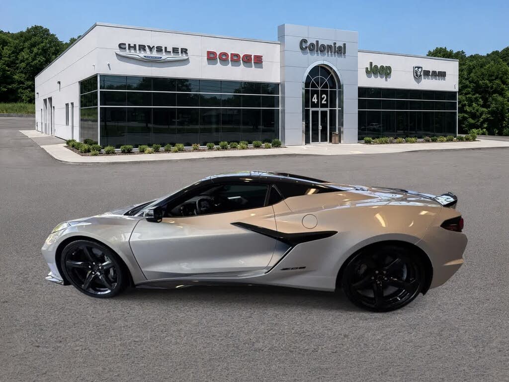 2024 Chevrolet Corvette Z06 3LZ Convertible RWD photo 2
