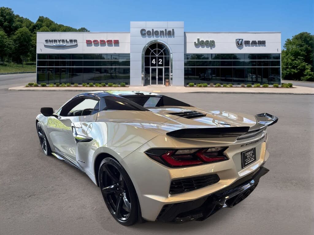 2024 Chevrolet Corvette Z06 3LZ Convertible RWD photo 3