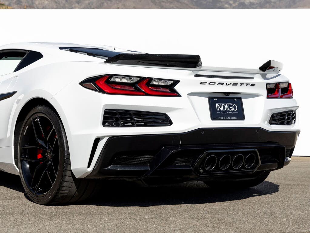 2025 Chevrolet Corvette Z06 3LZ Coupe RWD photo 5