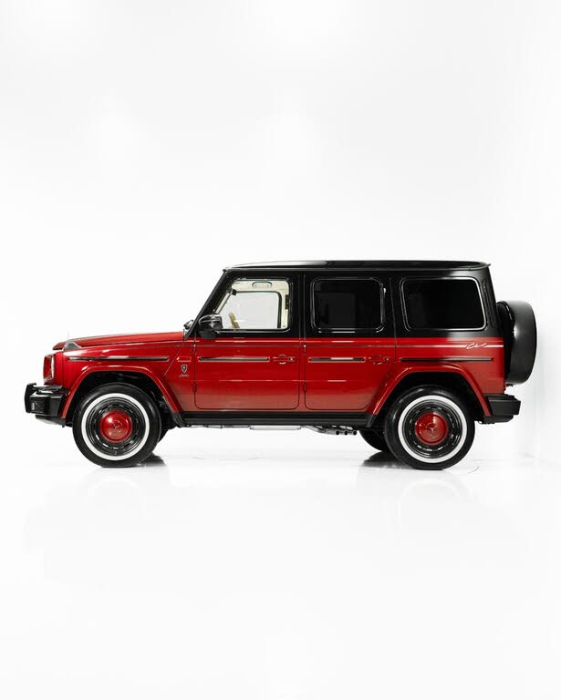 2026 Mercedes-Benz G-Class AMG G 63 4MATIC photo 2 of 16