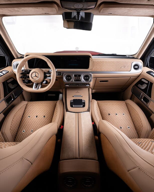 2026 Mercedes-Benz G-Class AMG G 63 4MATIC photo 4 of 16