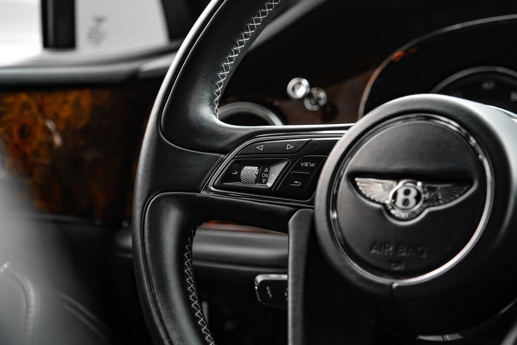 2019 Bentley Bentayga V8 AWD photo 13