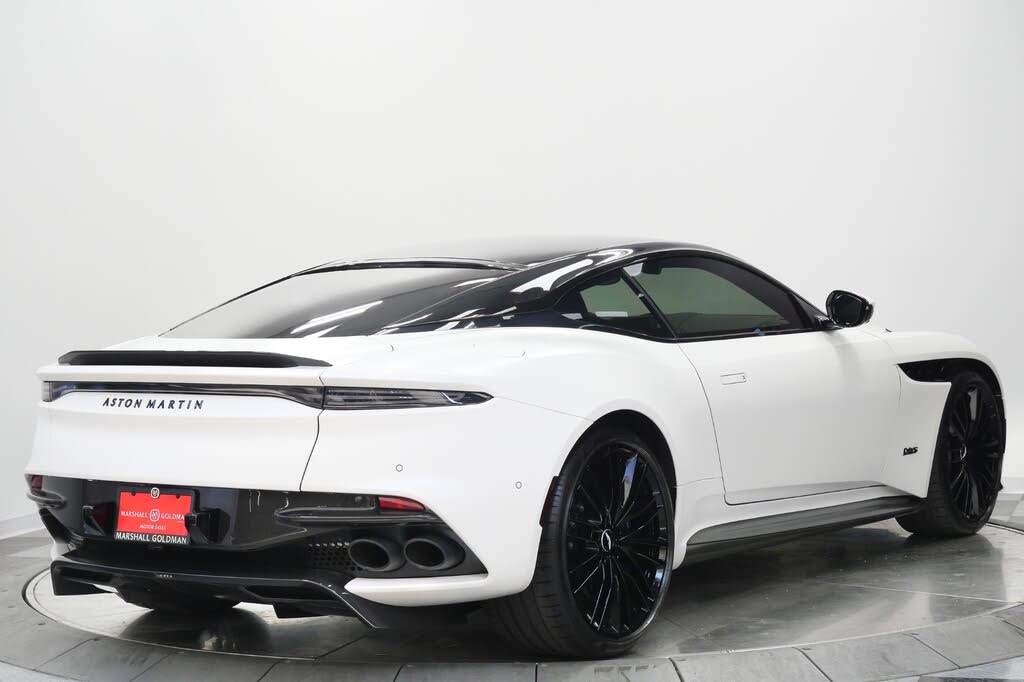 2020 Aston Martin DBS Superleggera Coupe RWD photo 9