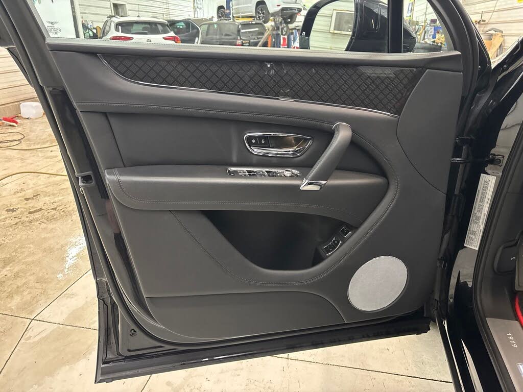 2020 Bentley Bentayga V8 AWD photo 11