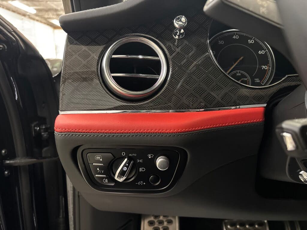 2020 Bentley Bentayga V8 AWD photo 16