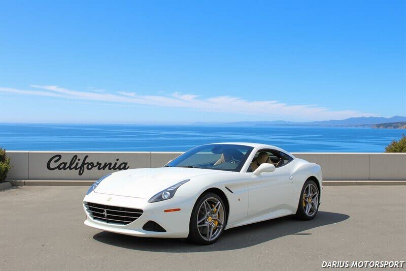 2015 Ferrari California T Roadster photo 2