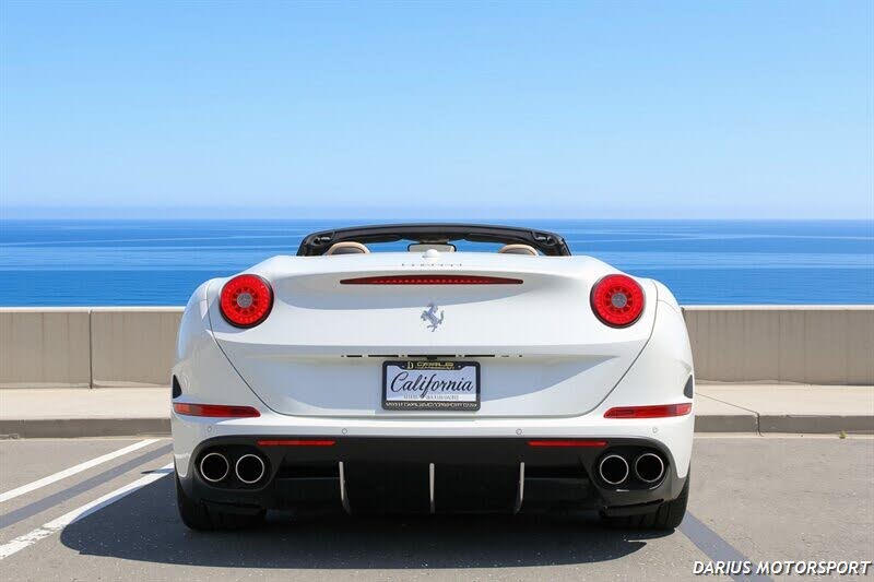 2015 Ferrari California T Roadster photo 13