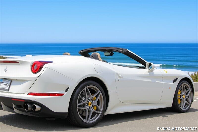 2015 Ferrari California T Roadster photo 18