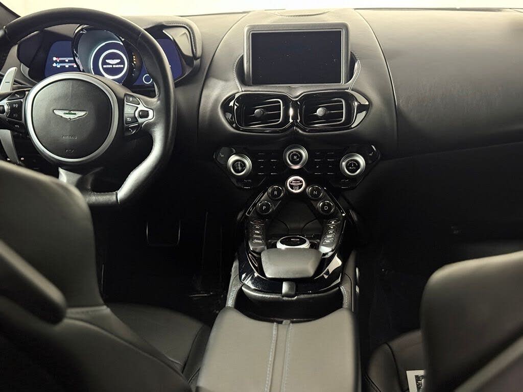 2020 Aston Martin Vantage RWD photo 11