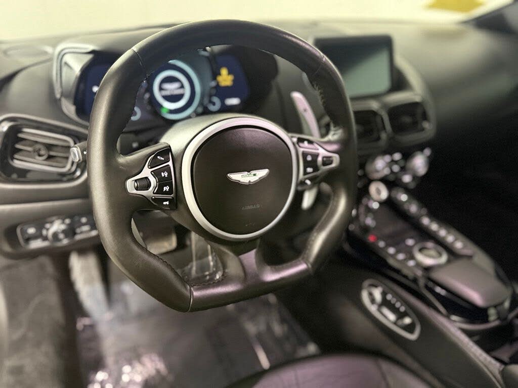 2020 Aston Martin Vantage RWD photo 12