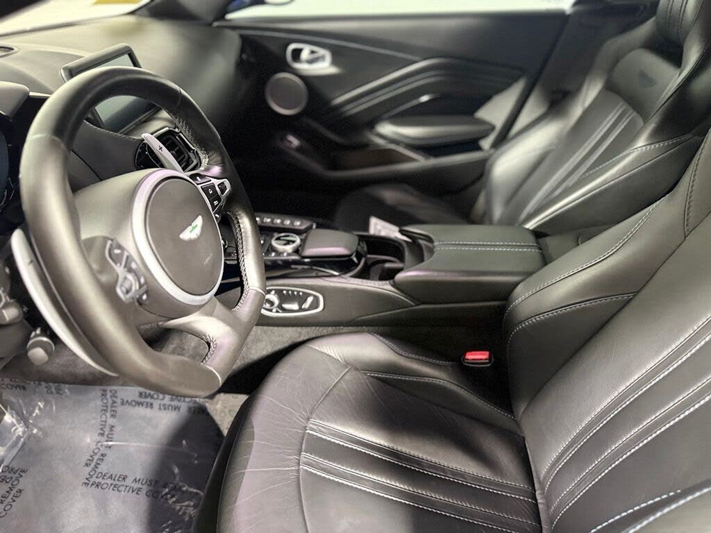 2020 Aston Martin Vantage RWD photo 20