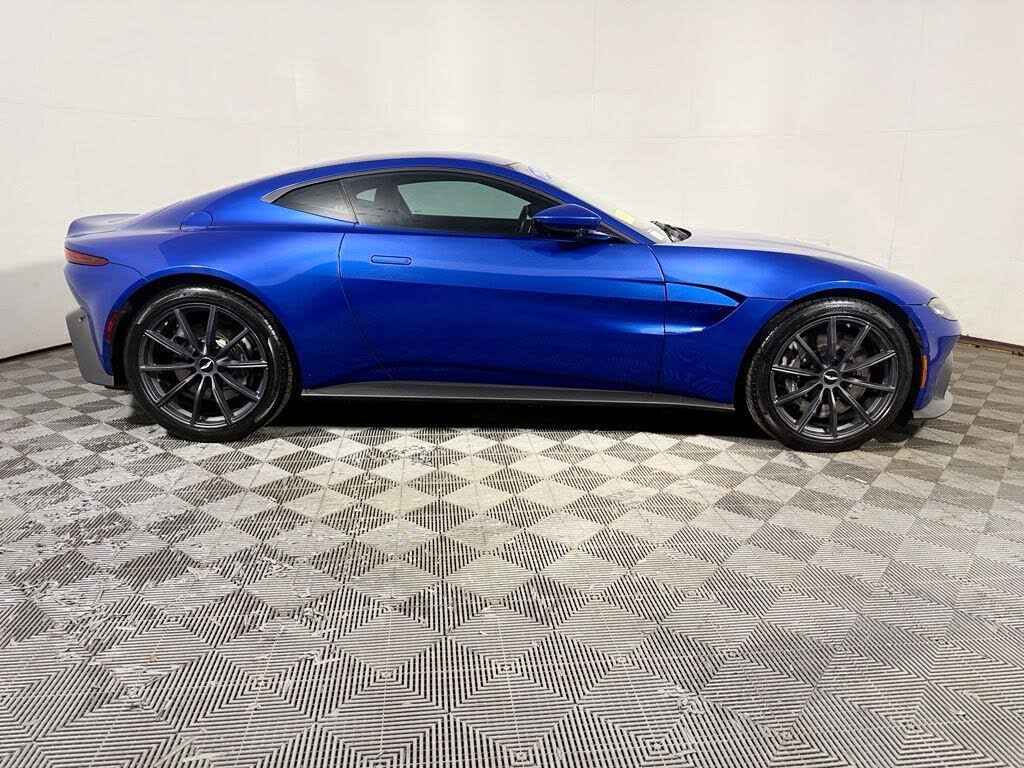 2020 Aston Martin Vantage RWD photo 8