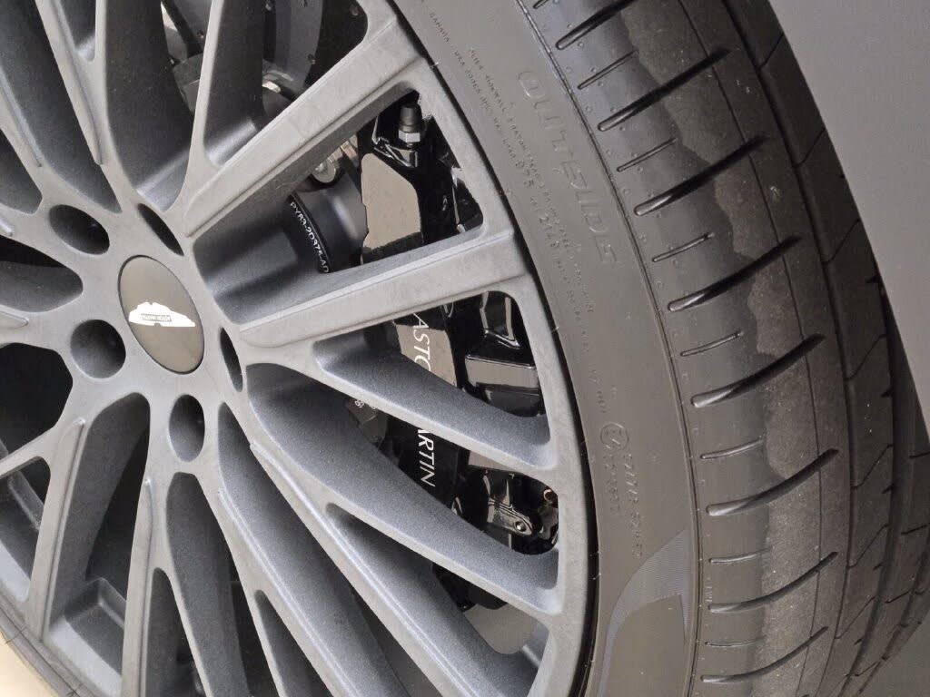 2026 Aston Martin DBX S AWD photo 14