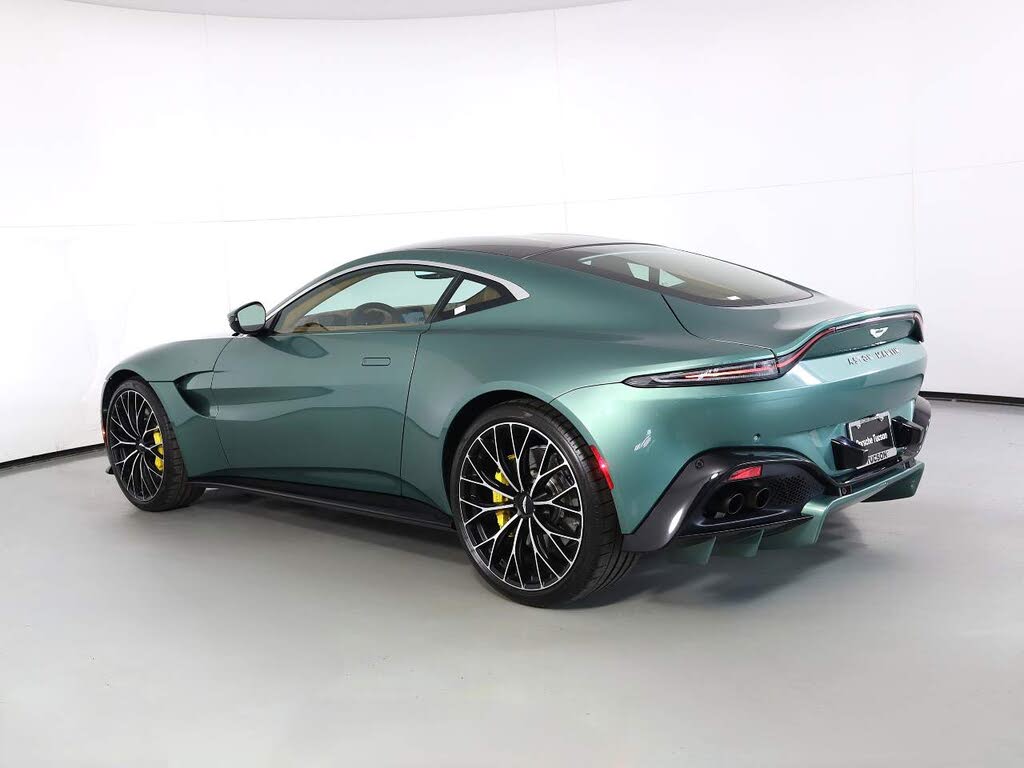 2022 Aston Martin Vantage Coupe RWD photo 2