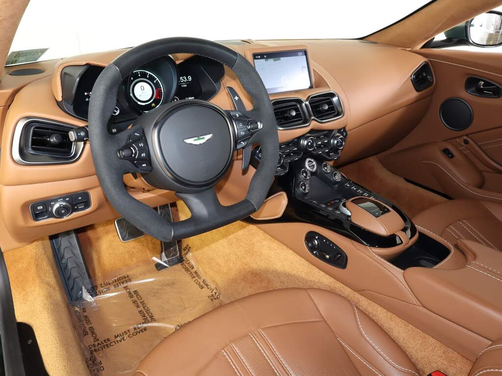 2022 Aston Martin Vantage Coupe RWD photo 13