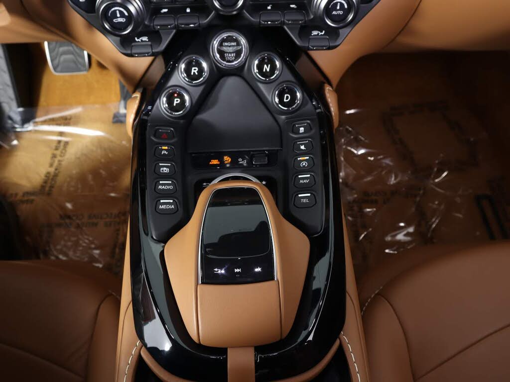 2022 Aston Martin Vantage Coupe RWD photo 10